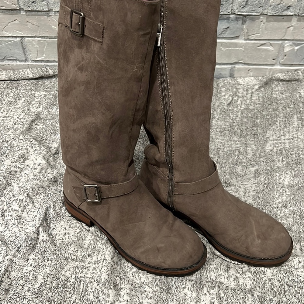 Taupe grey boots. Make an offer. Babies coming and I need room